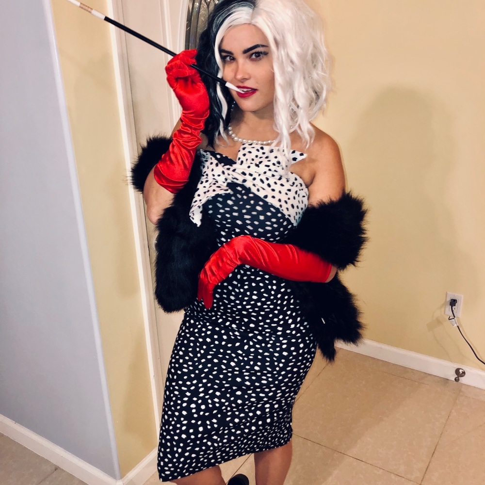 Cruella DeVille Halloween Costume